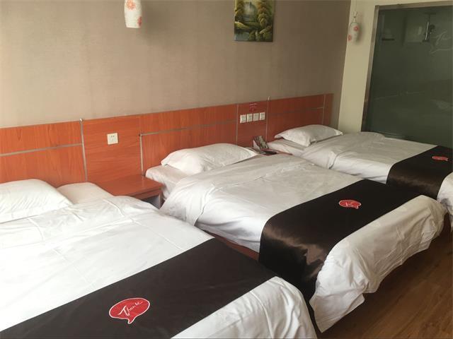 Thank Inn Chain Hotel West Eleven Road Mall Linyi  Exterior photo
