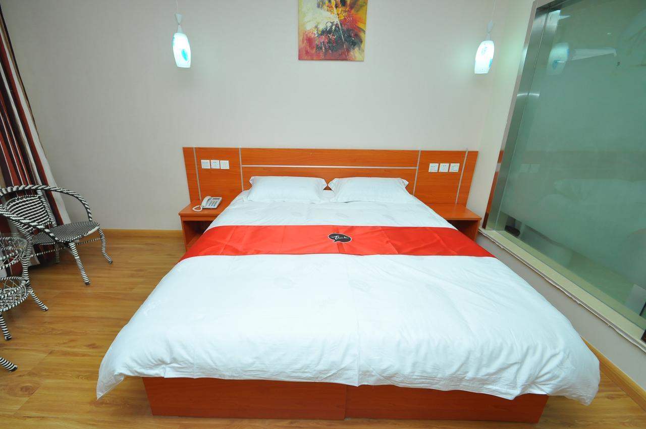 Thank Inn Chain Hotel West Eleven Road Mall Linyi  Exterior photo