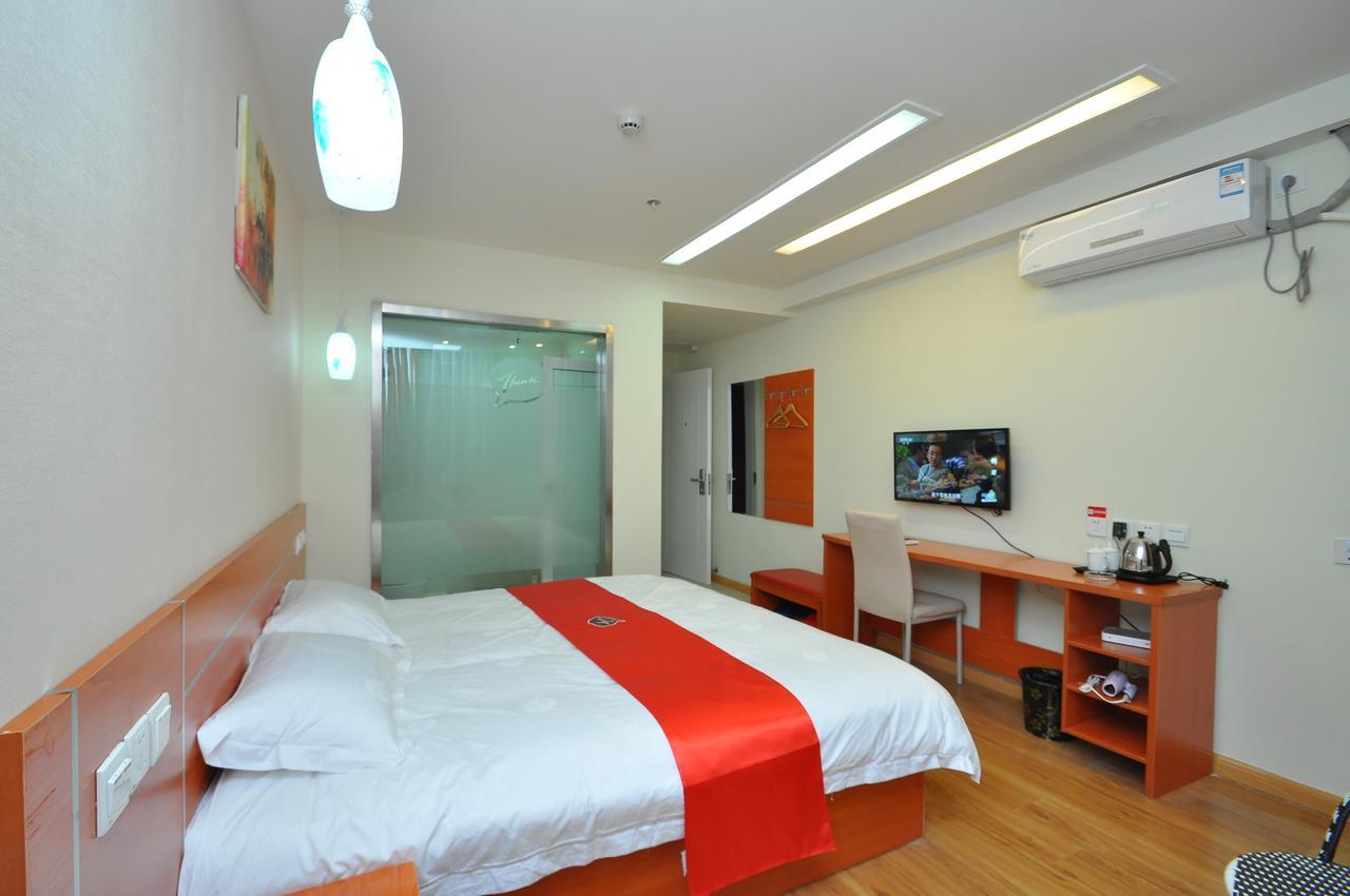 Thank Inn Chain Hotel West Eleven Road Mall Linyi  Exterior photo